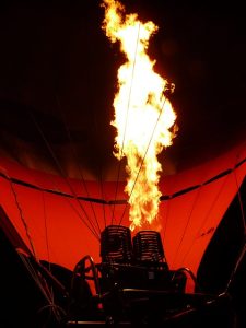 Piękne widoki pod kontrolą – lot balonem na uwięzi