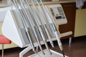 Chirurgia stomatologiczna: co powinieneś wiedzieć?
